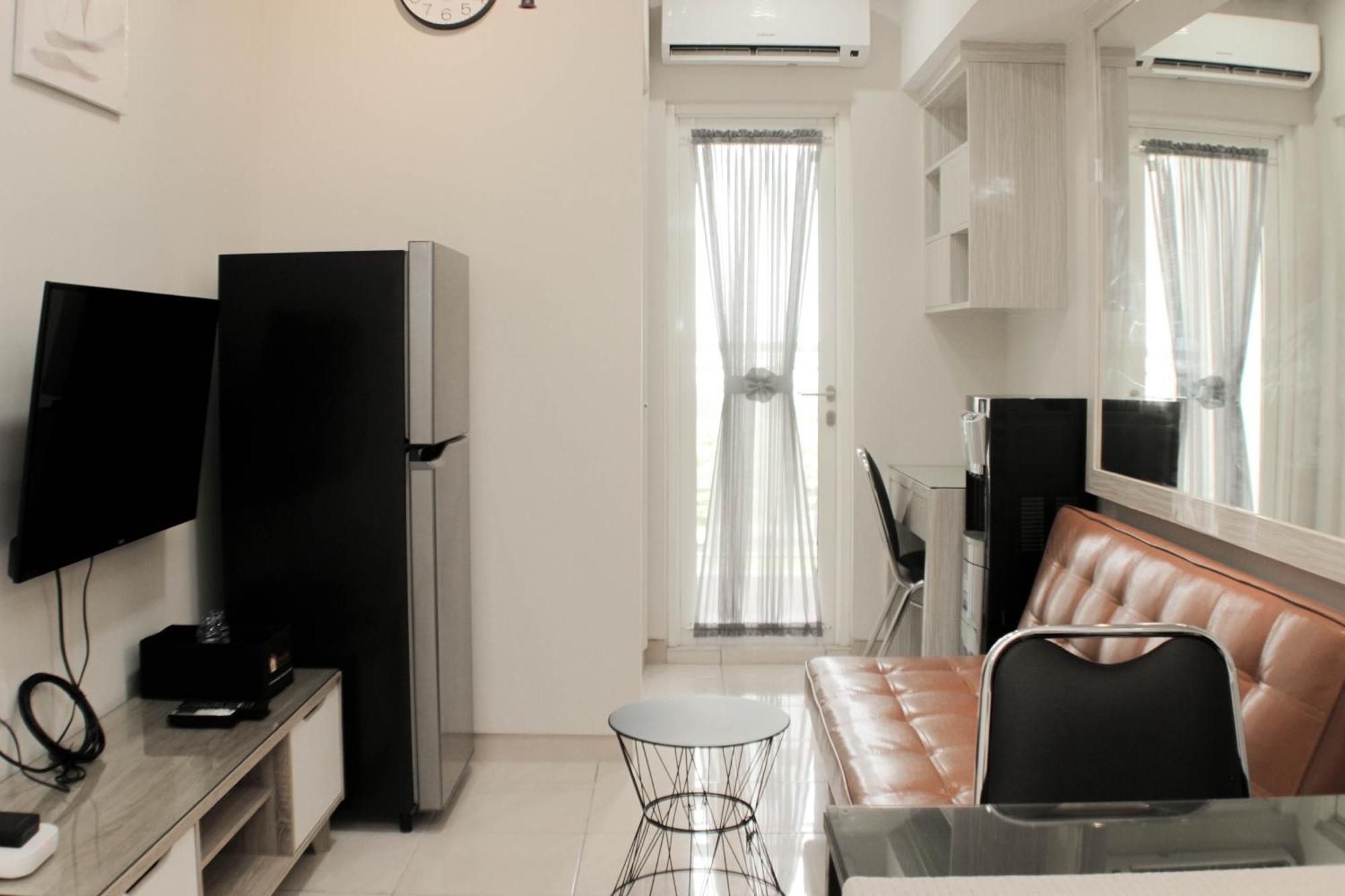 Cozy 2br Springlake Summarecon By Travelio Apartemen