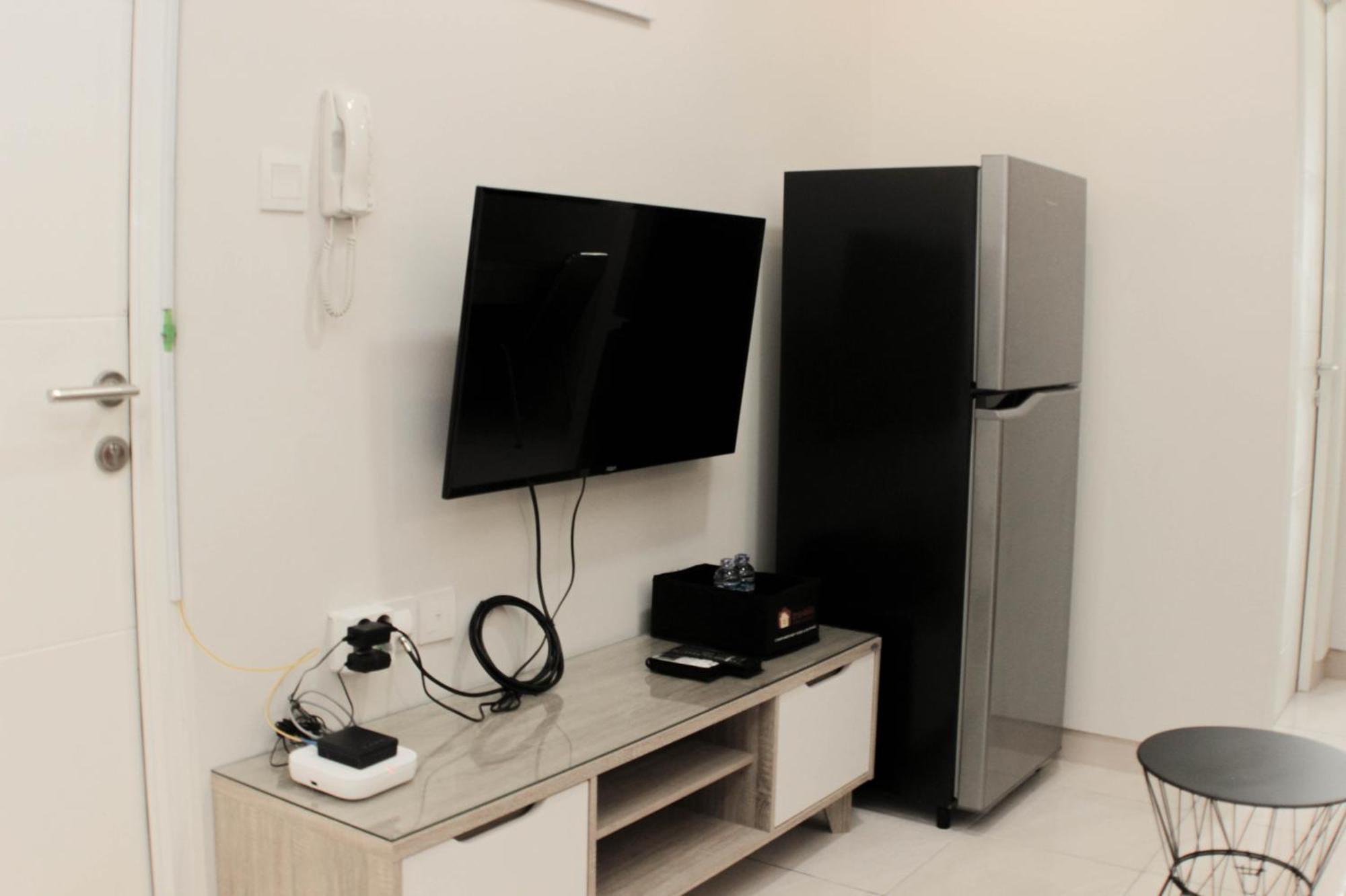 Cozy 2br Springlake Summarecon By Travelio *